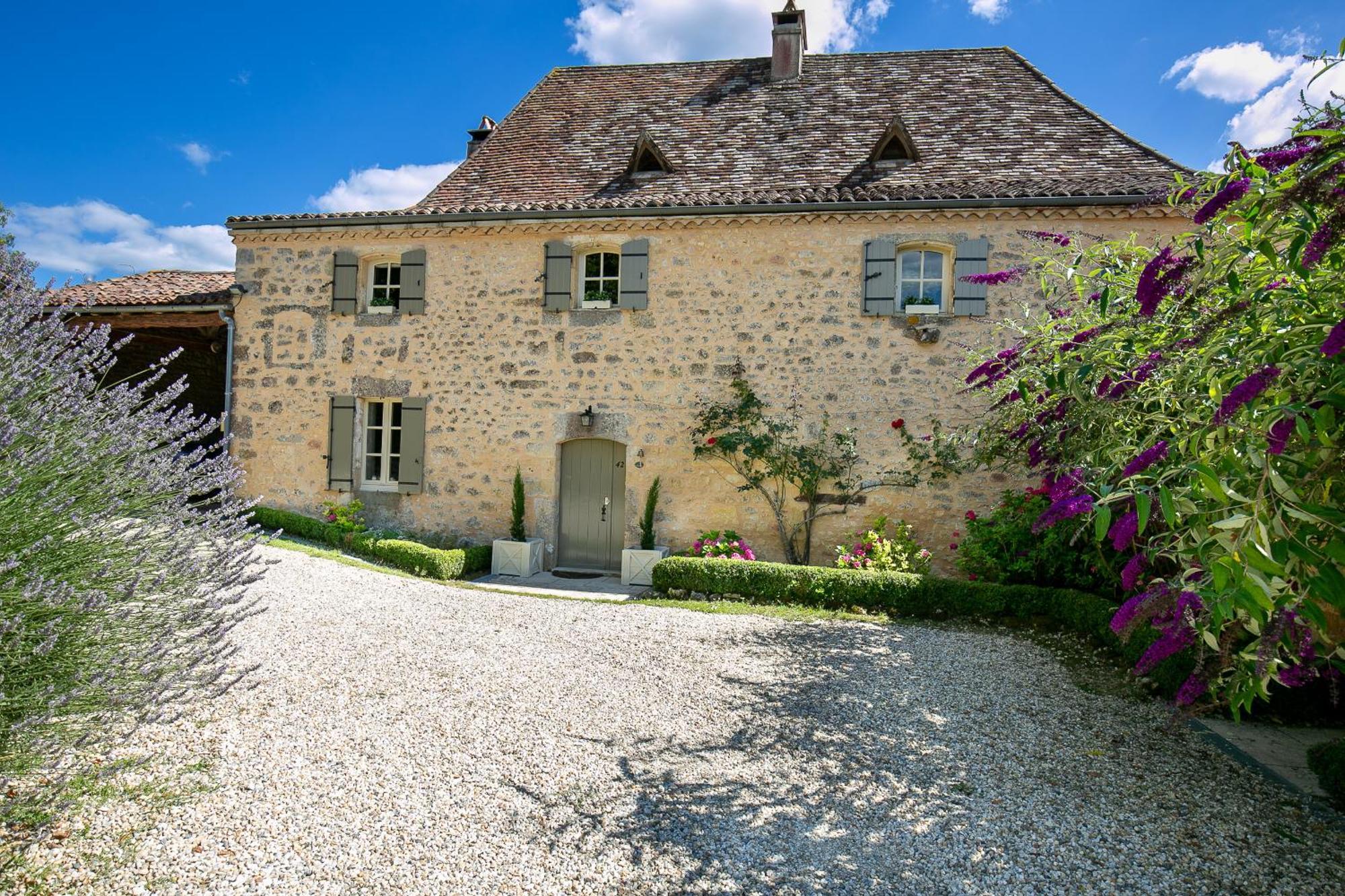 La Maison Louverie Pontours Eksteriør bilde